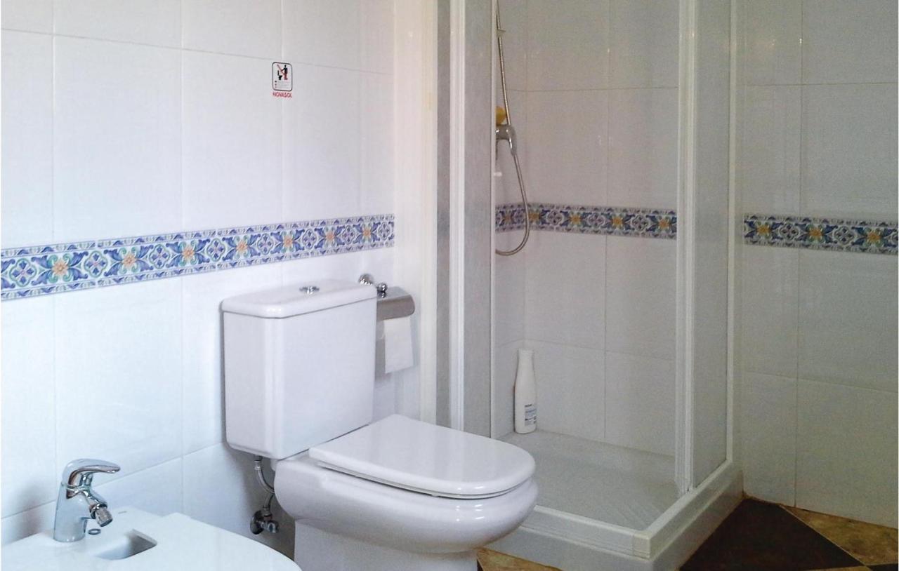 Awesome Home In Portman With Kitchen エクステリア 写真
