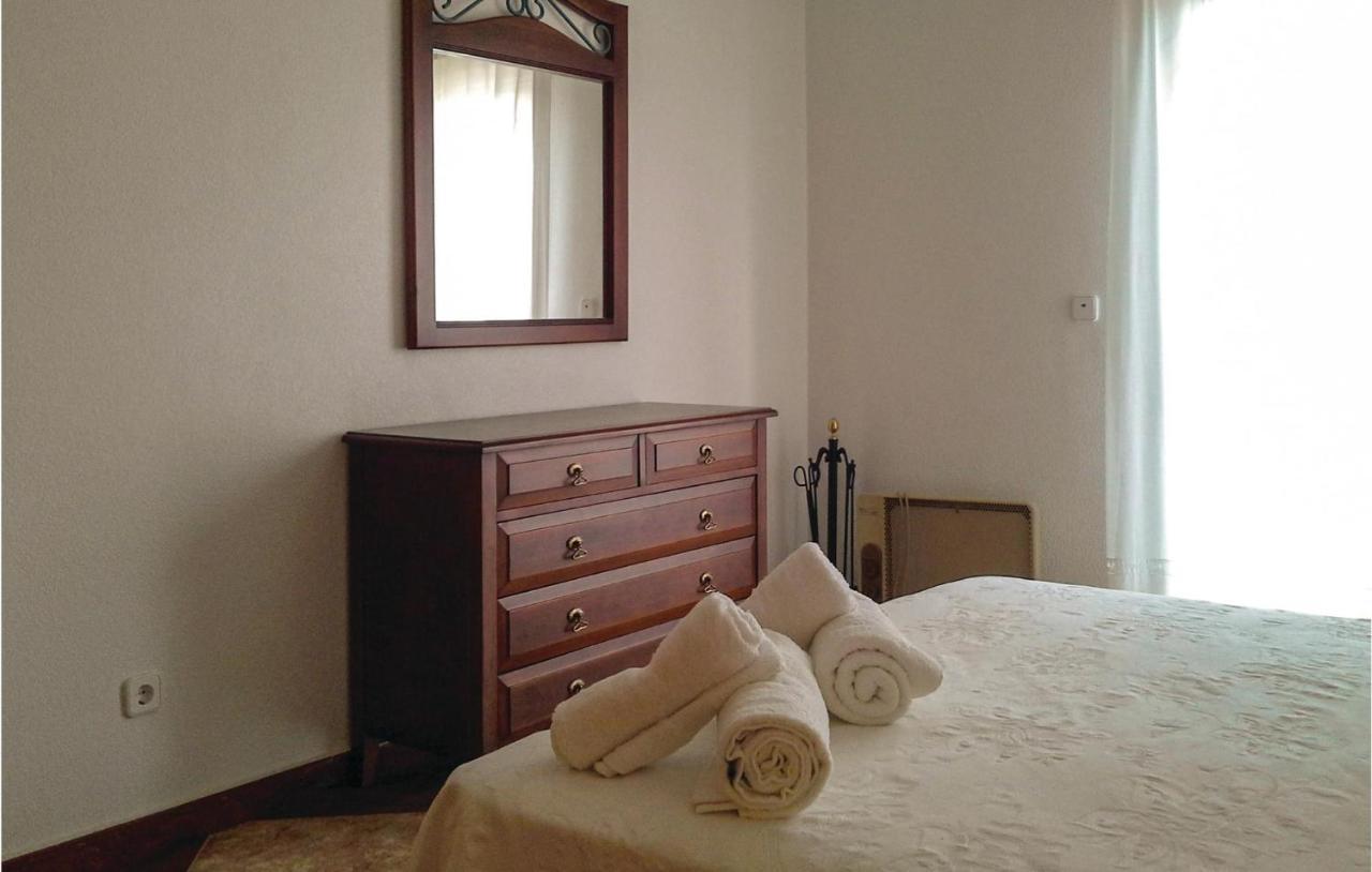 Awesome Home In Portman With Kitchen エクステリア 写真