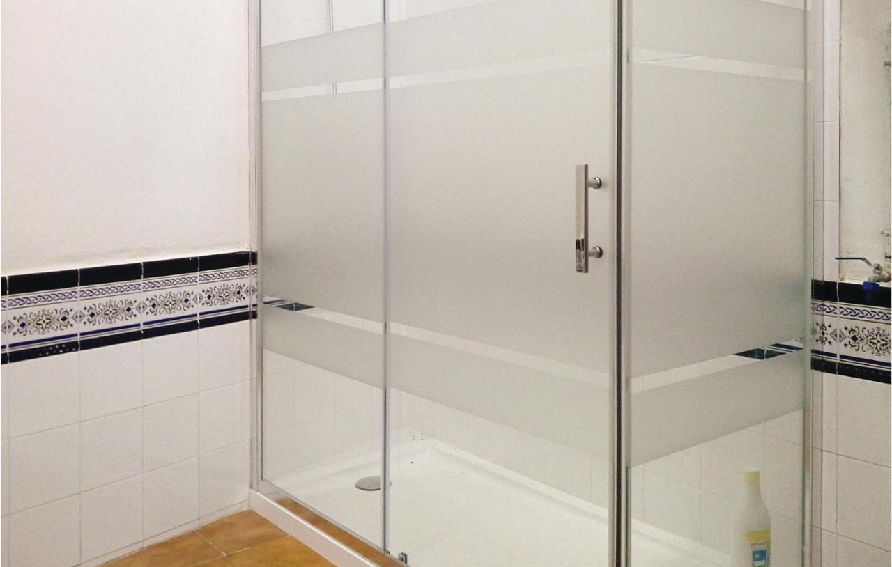 Awesome Home In Portman With Kitchen エクステリア 写真