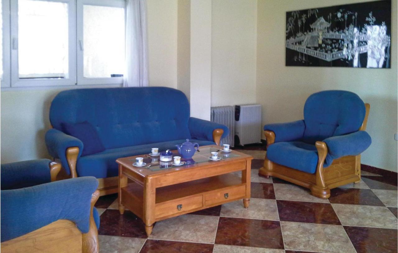 Awesome Home In Portman With Kitchen エクステリア 写真